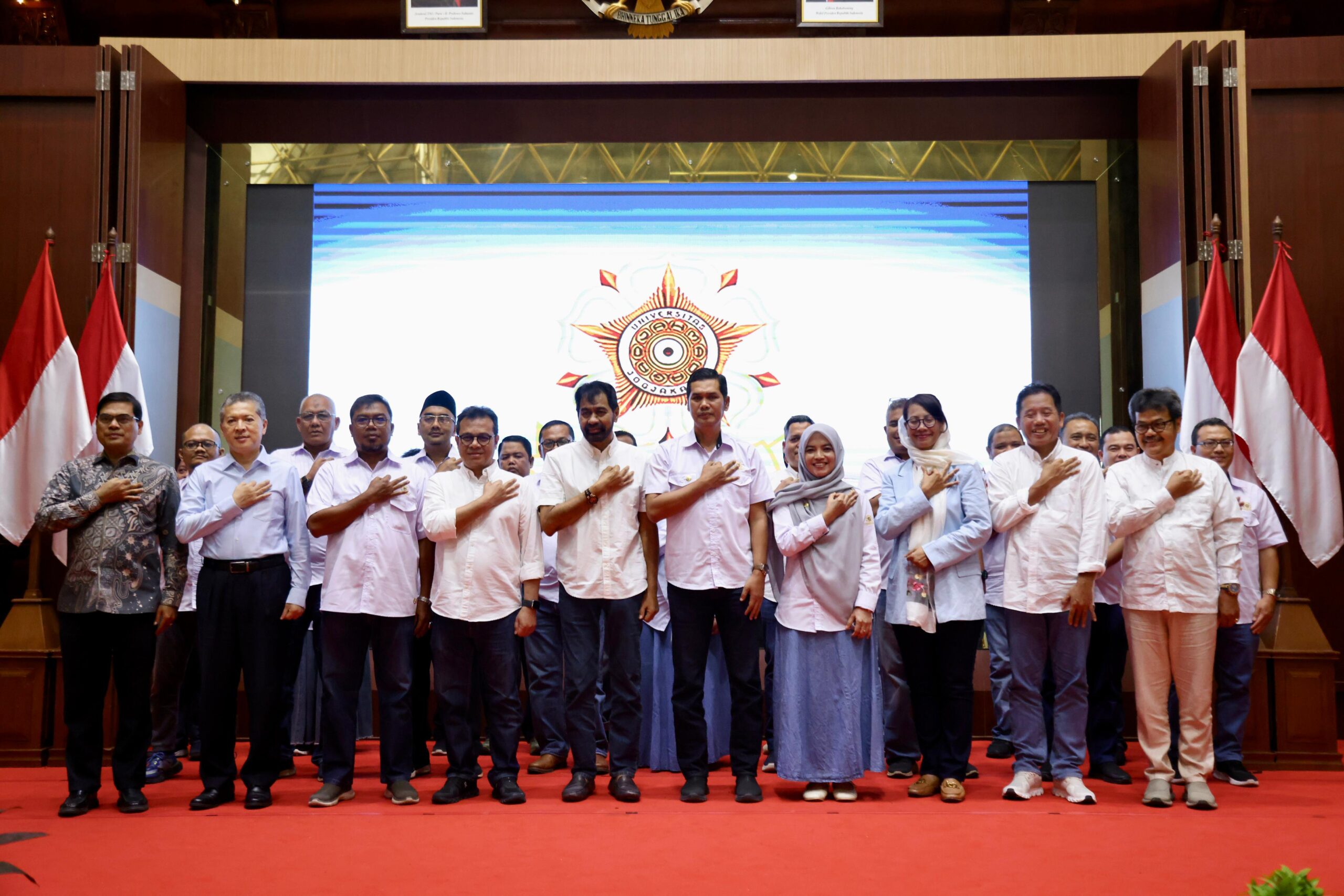 Gubernur Mualem Ajak Kagama Bersinergi Membangun Aceh