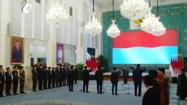Presiden Melantik Menteri Hasil Reshuffle