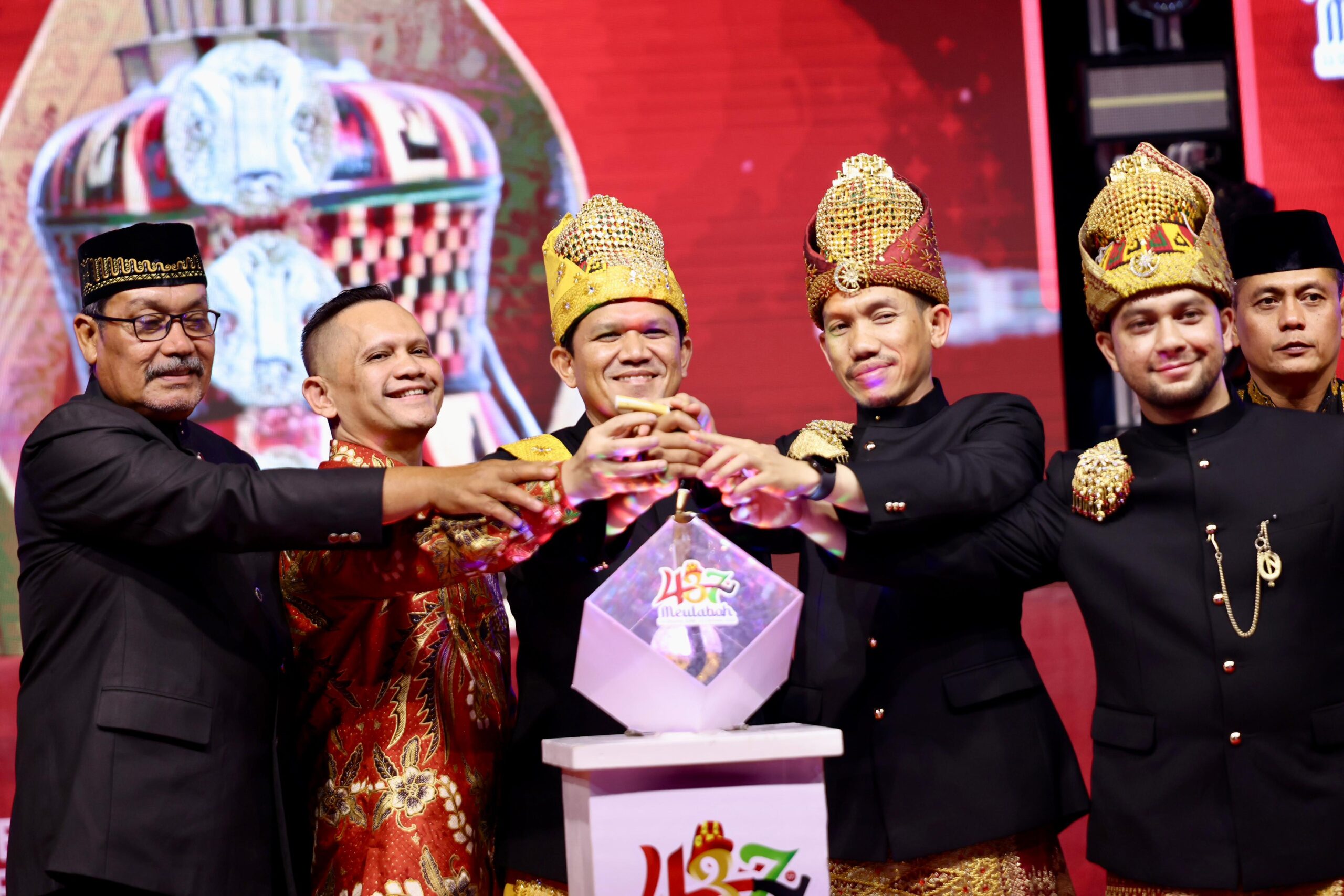 Wagub Aceh Buka Pekan Kebudayaan Aceh Barat 2025