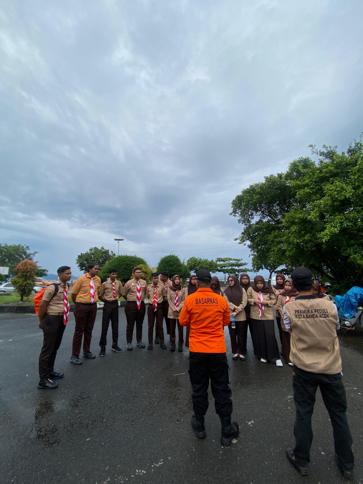 Pramuka Peduli Banda Aceh, Siaga di Karya Bakti Natal dan Tahun Baru 2025 di Pelabuhan Ulee Lheu