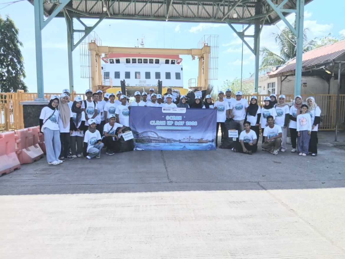 Gelar Ocean Clean Up Day Serentak di 27 Cabang, ASDP Bersihkan 13 Ton Sampah Laut dan Pesisir
